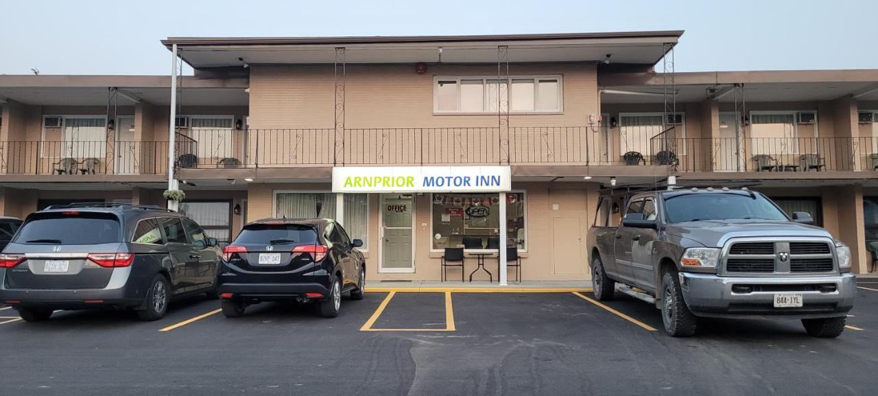 Arnprior Motor Inn Exterior photo
